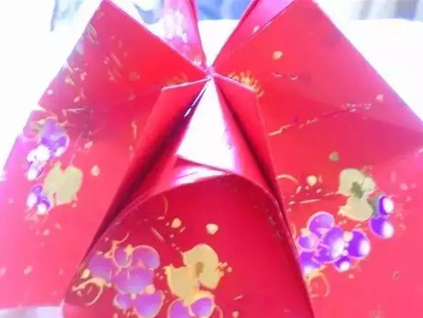 灯笼买回家红红火火过大年,红红火火过大年大红灯笼高高挂