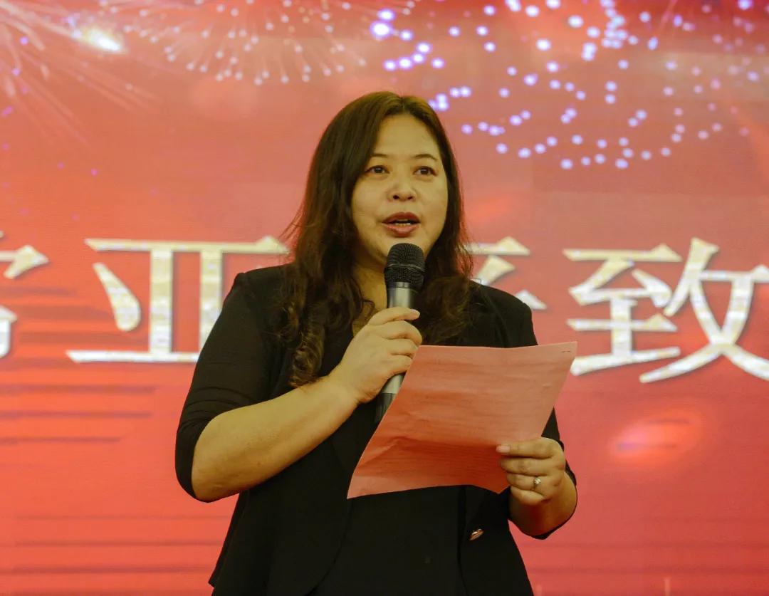 鸿扬家装株洲年会,鸿扬家装2010年会