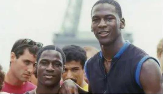 *男猛**必看！史上最伟大的传奇，真正的满分神作