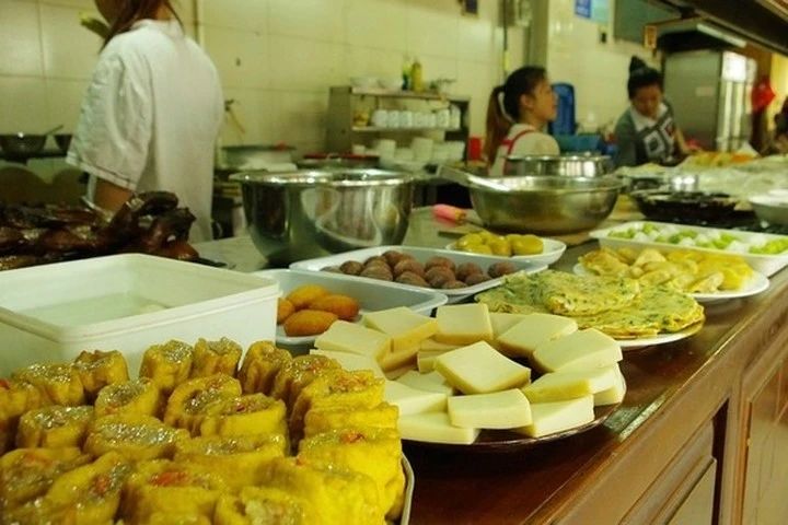 销售突破百亿，8万8门店的中式快餐之光沙县尚能饭否？|缤策