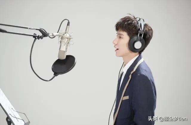 tfboys王俊凯王源千玺演技大爆发,tfboys王源帮王俊凯回答问题