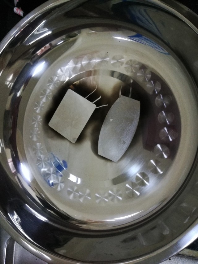 如何去除碗碟上的标签,碗碟的标签怎么去除