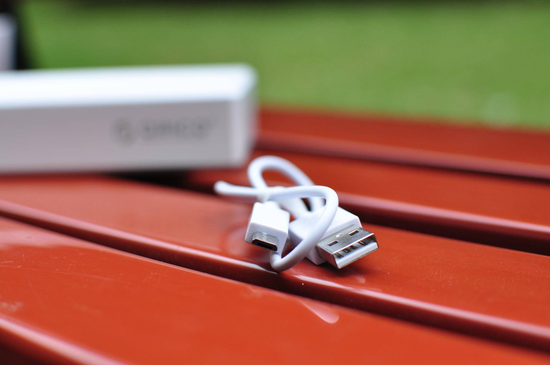 带三万毫安的充电宝能上高铁吗,带3万的充电宝坐地铁