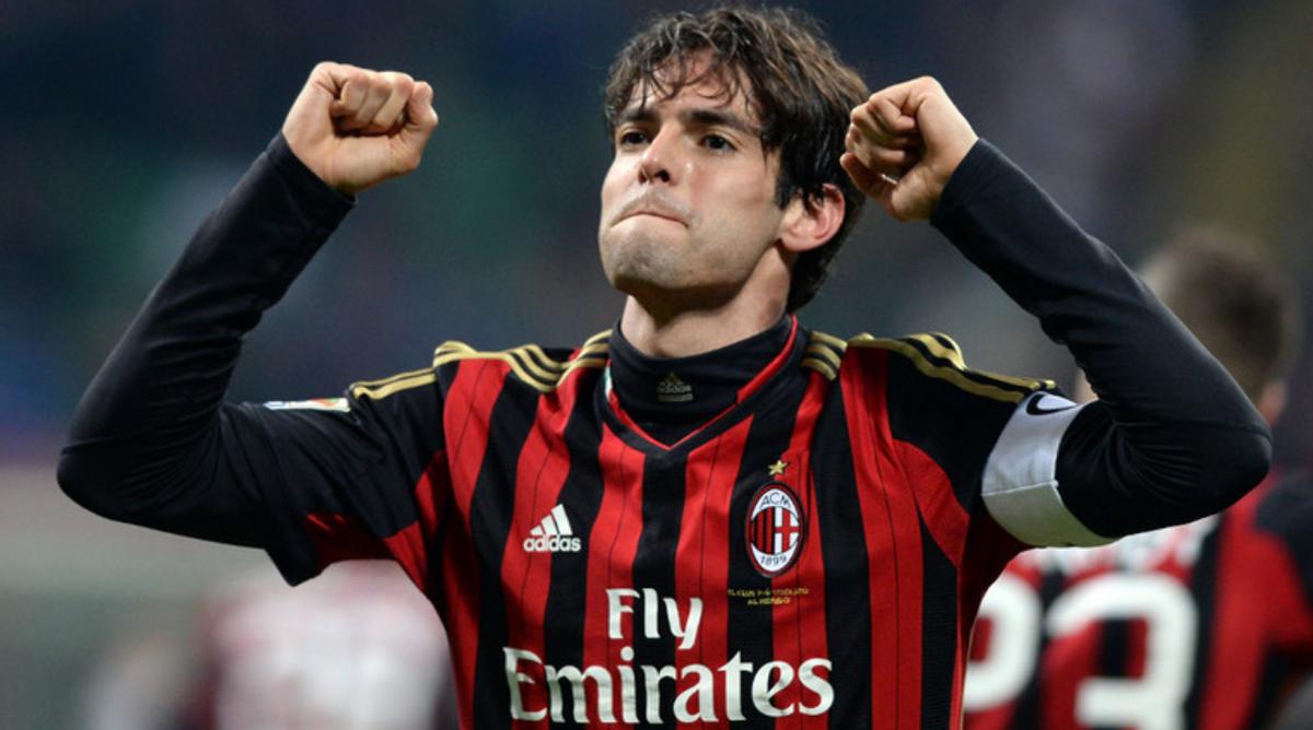 传奇落幕巴西球星卡卡宣布退役,实况足球2024传奇卡卡