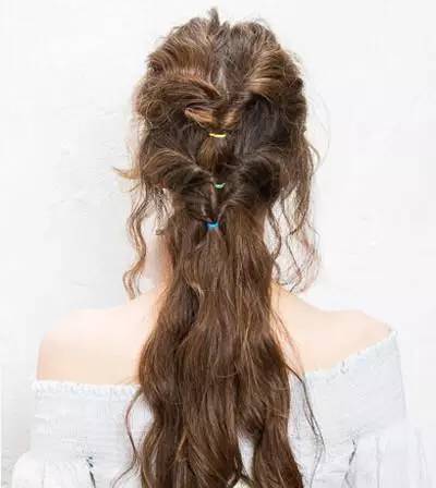 今年流行的侧编发,减龄全编发型