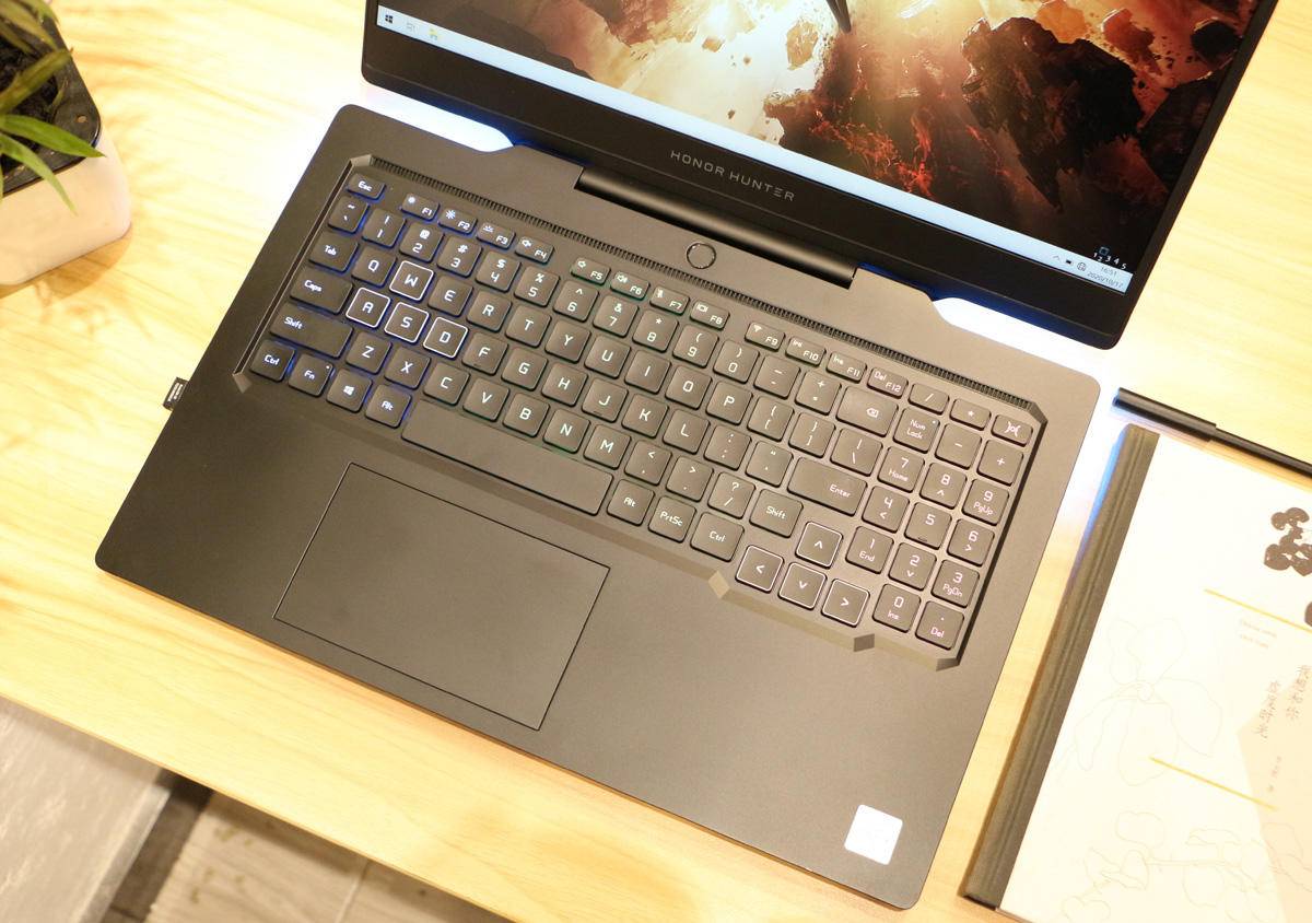 光荣猎人笔记本游戏本配置,光荣猎人游戏本评测