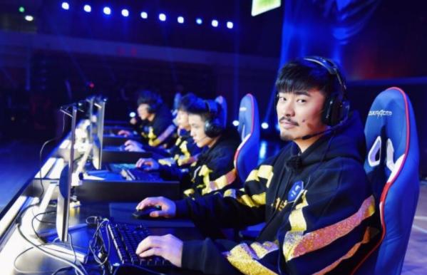 最痴迷于打游戏的明星,喜欢玩游戏的五位明星