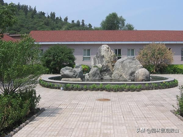 客厅假山摆放十大禁忌,假山盆景摆在客厅什么位置是吉位