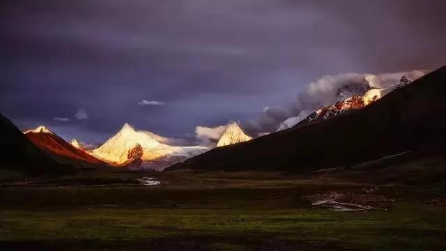 南极孤独雪山风景,小众但雄伟的雪山