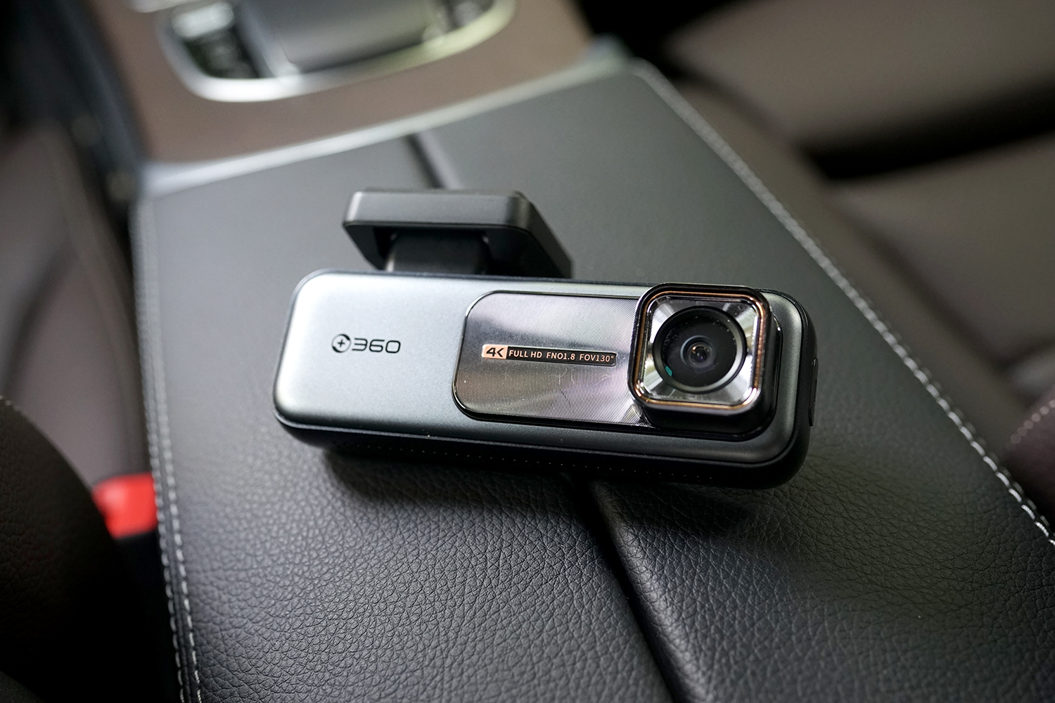 360行车记录仪k680和k980哪个好,360行车记录仪k980专业测评