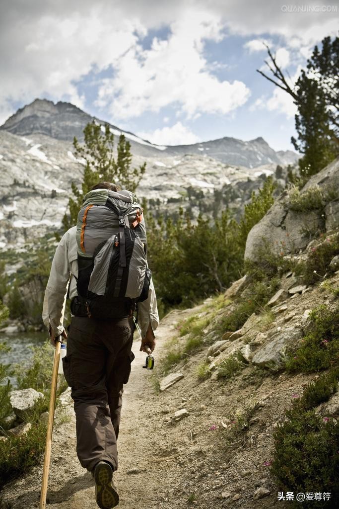超实用的野外求生小技巧,简单实用的野外求生小技巧
