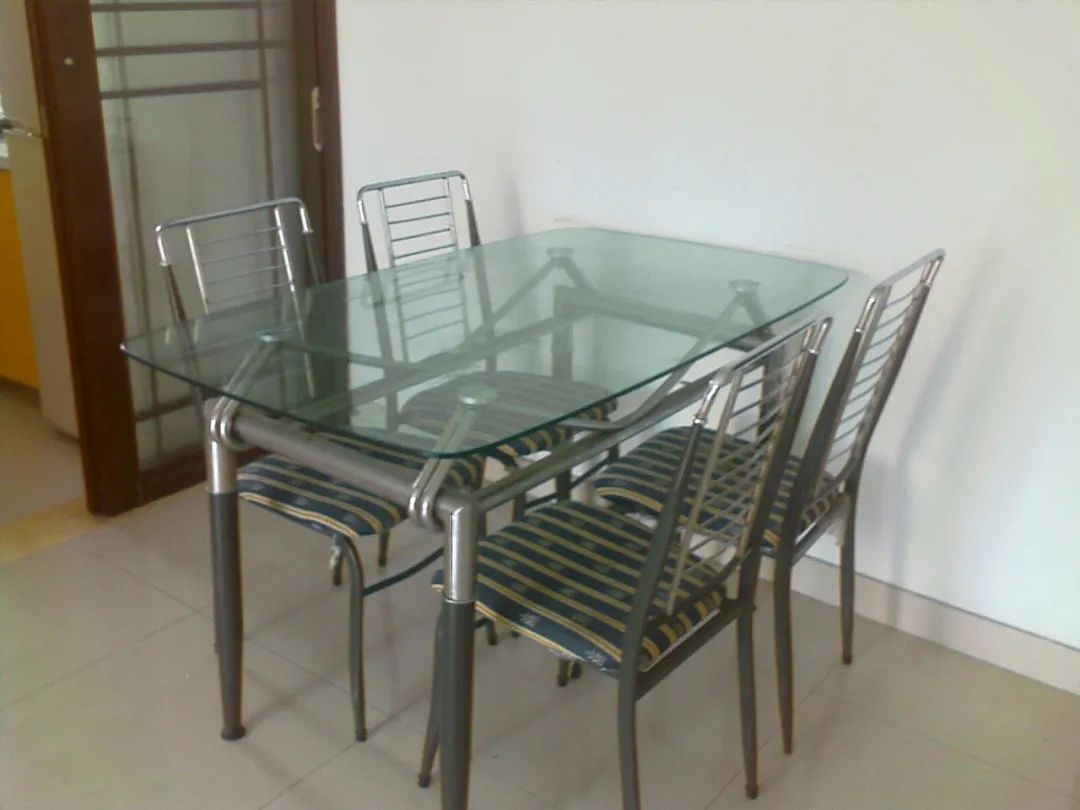 圆桌与方桌哪个好看实用,方桌圆桌哪个实用