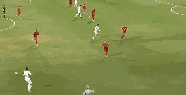 男足的基本过人动作,男足经典球