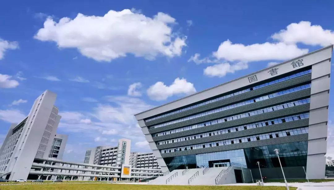 春暖花开是一年中最美丽的季节,春暖花开的季节享用大自然的美景