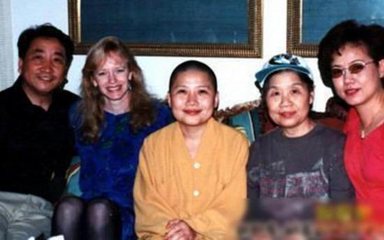 歌手李娜多少岁上五台山当尼姑了,李娜为什么去当尼姑