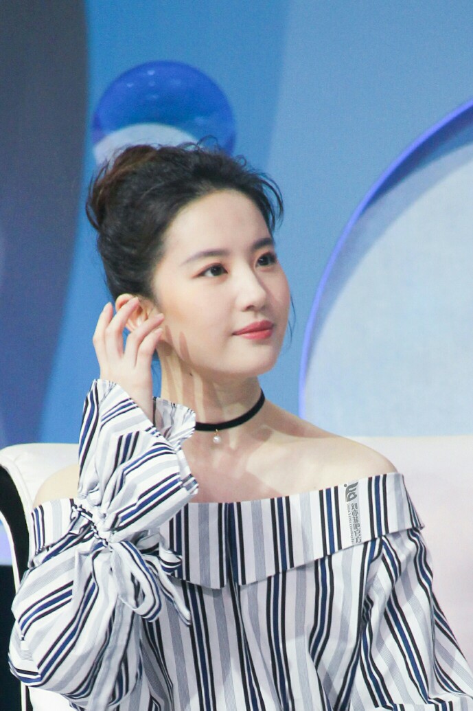 难怪代言要首选“三刘”，这3位的颜值和气质就没翻车过