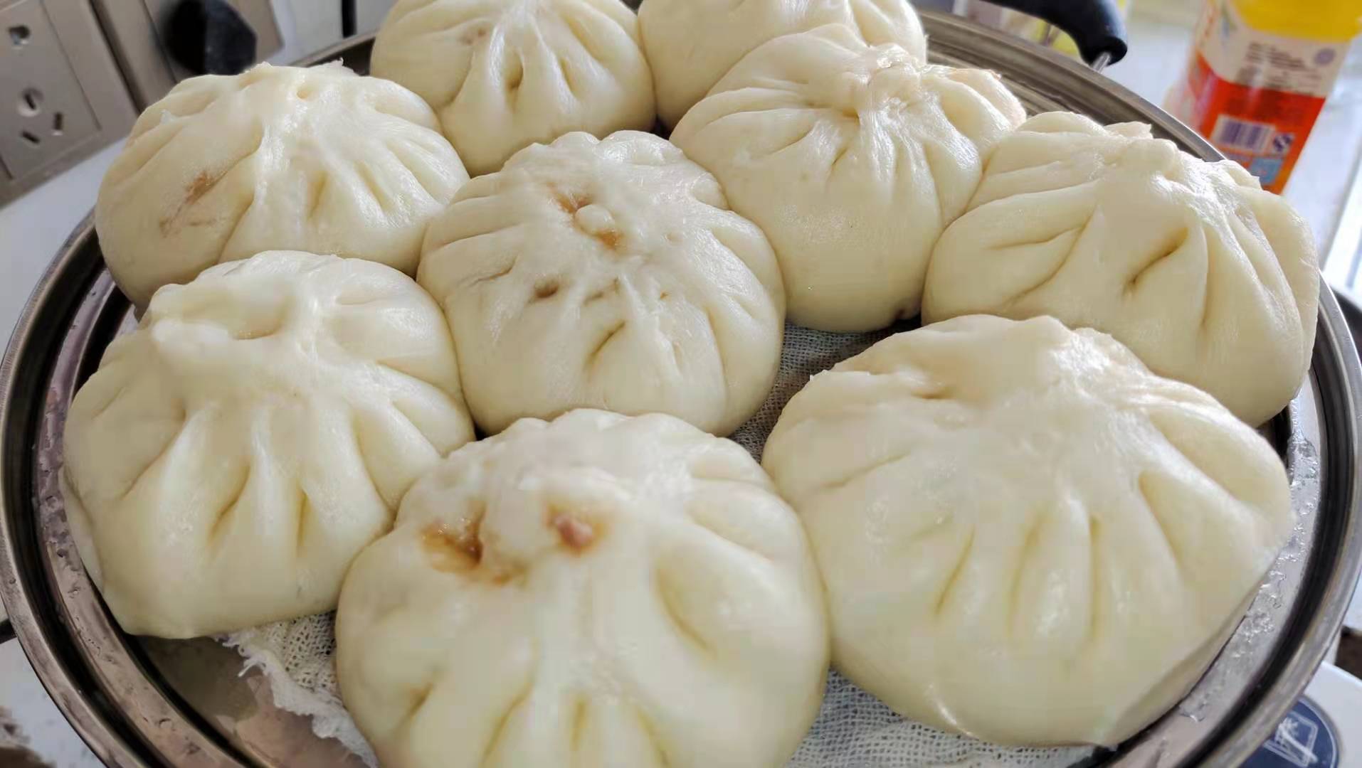 蒸包子用冷水蒸还是用热水蒸技巧,冷水蒸包子一般蒸多少分钟合适