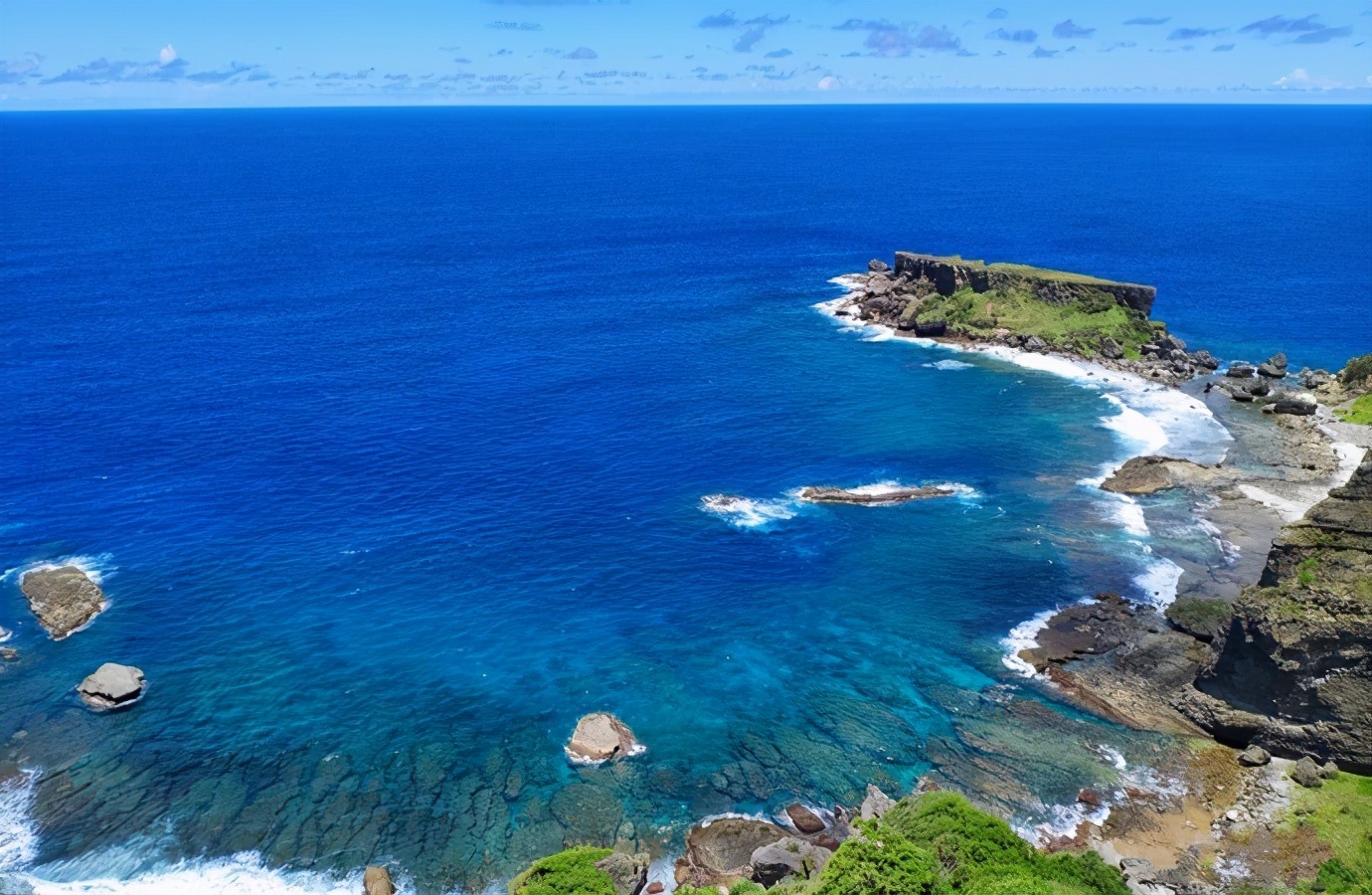 白本护照美国旅游免签,白本护照过境免签新加坡