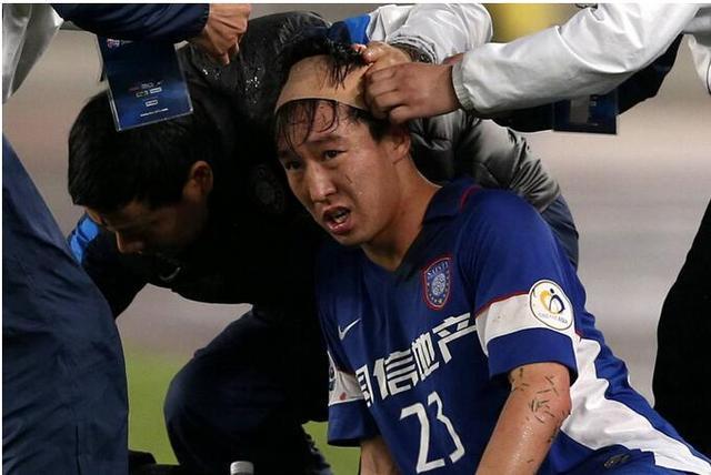 盘点那些足球的名场面,最令人热泪盈眶的一场足球比赛