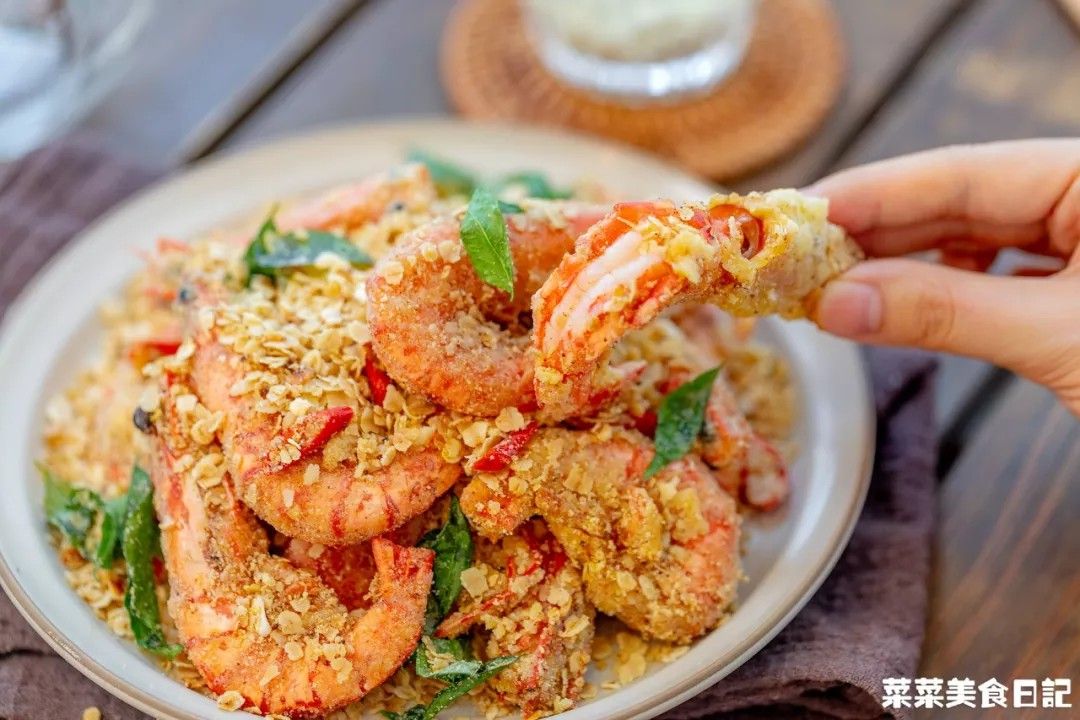 这菜烧的看着就有味道色香味俱全,这菜烧的太漂亮看着都流口水