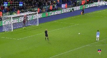 诺伊尔和内马尔点球大战,诺伊尔扑出内马尔单刀