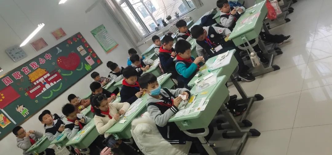 小学有特点的社团活动课,胶州市第六实验小学运动会
