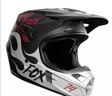 带眼镜槽的摩托头盔推荐,摩托头盔大小怎么算合适