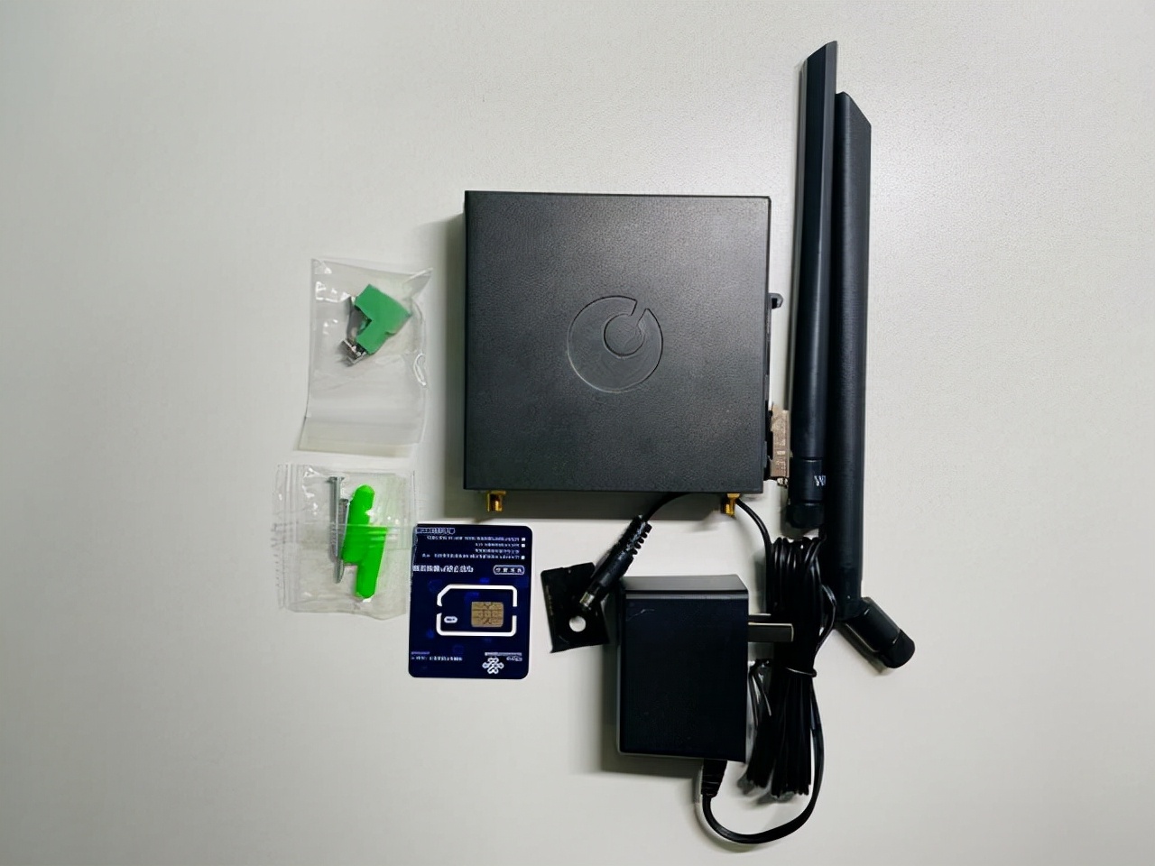 贝锐蒲公英路由器r300a设置教程,蒲公英r300a和普通路由器什么区别