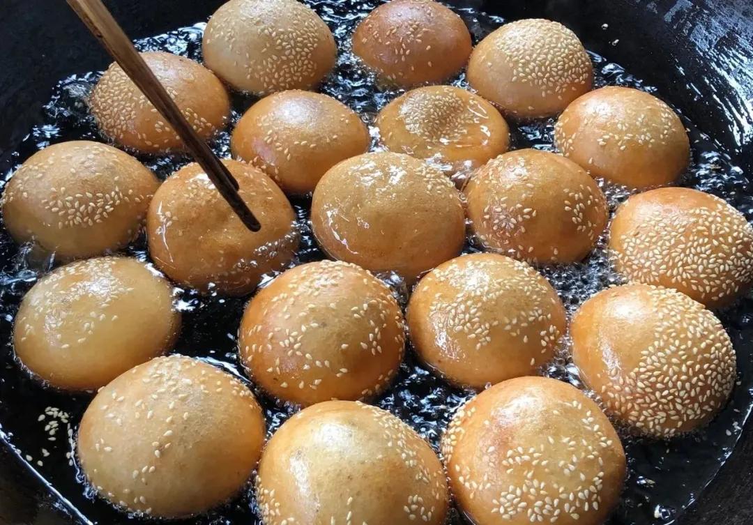 比顺德潮汕还生猛的海鲜之城，好吃到打个飞的也要去一趟