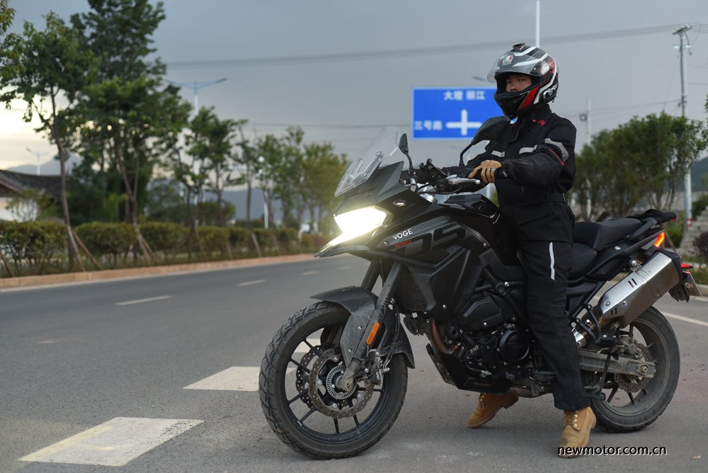 隆鑫无极650大单缸,无极650ds高速公路测评