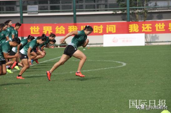 海口市观澜湖国际足球训练基地,海南观澜湖足球队