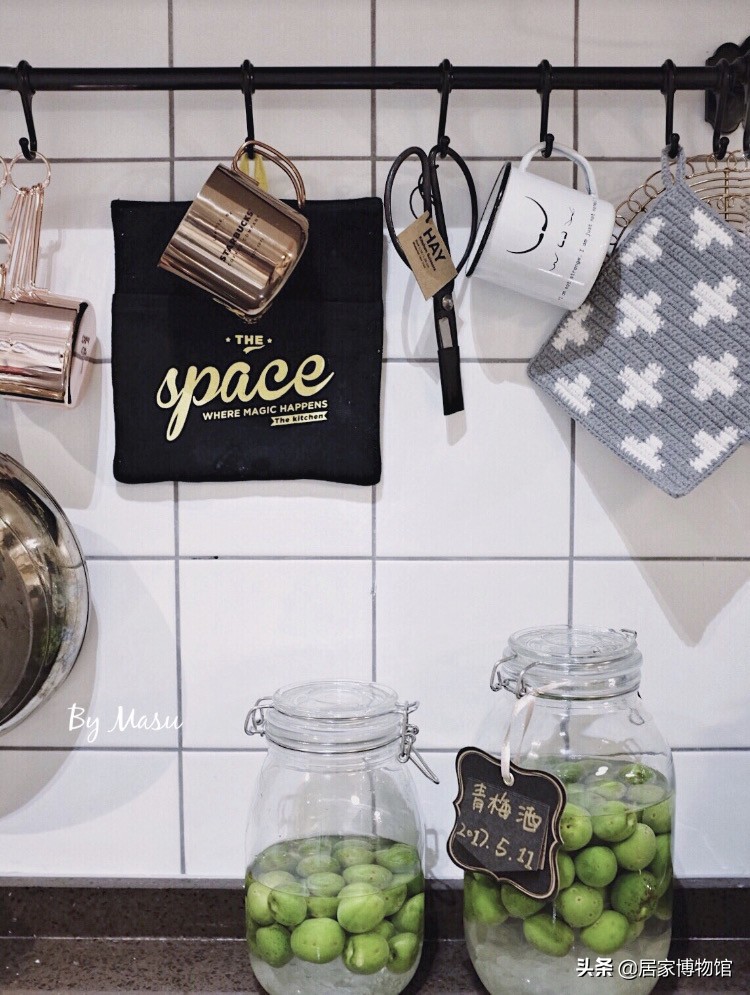 免打孔收纳神器到底好用吗,免打孔安装方便收纳整顿不占空间