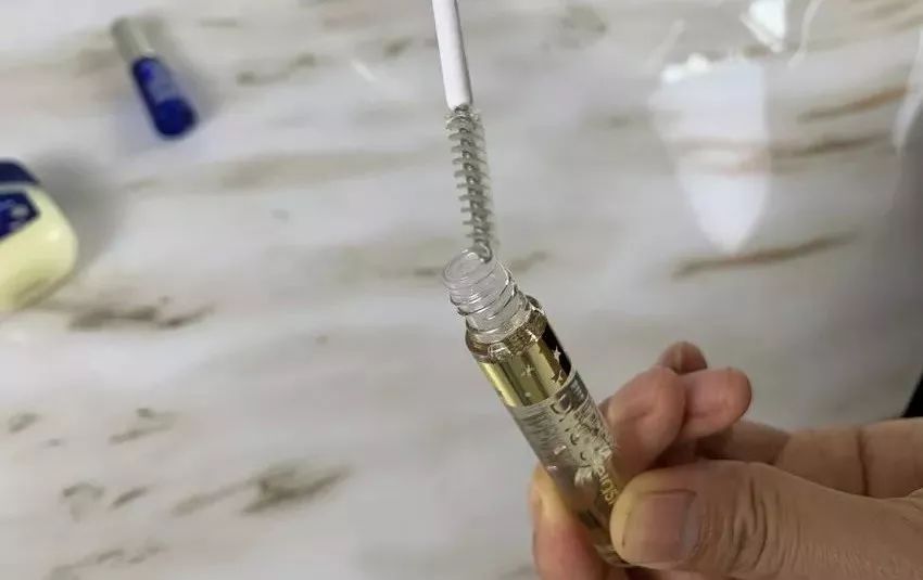 几十块钱美睫毛,几十块钱的睫毛增长液有效果吗