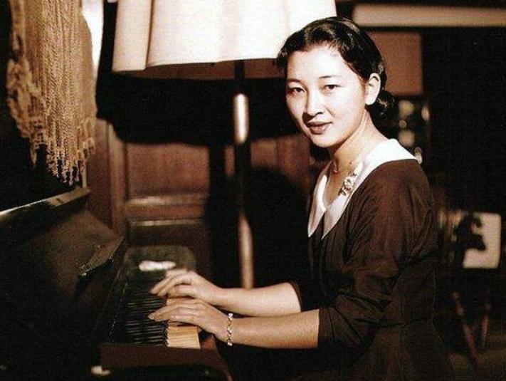 不具备政治实权的日本天皇平时都干些什么