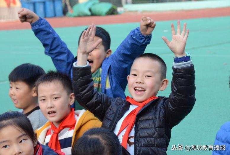 亲子足球乐融融,亲子时光足球