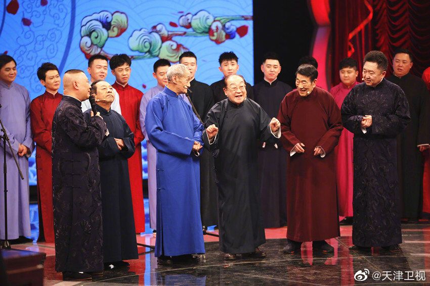 郭德纲于谦早期经典视频说相声,郭德纲于谦的十年经典相声视频