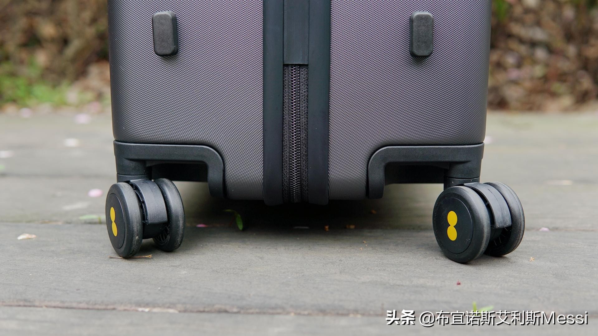 地平线8号行李箱和小米90分行李箱,地平线行李箱与小米行李箱对比