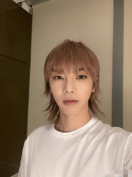 华晨宇植发的医院是哪里,华晨宇植发图片是真的吗