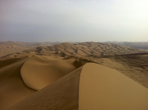 徒步穿越巴丹吉林沙漠路线,穿越巴丹吉林沙漠四日游