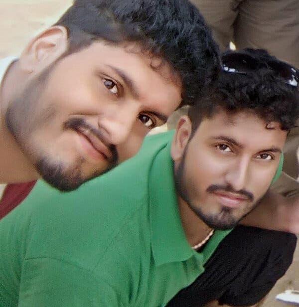 印度一对双胞胎的故事：同样的发型和身高，就像一个人，一同被确诊为新冠；哥哥去世不到24小时弟弟去世