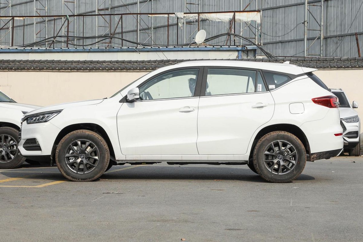 8万左右家用suv力荐这四款车型,二手车丰田5-8万左右suv推荐2020