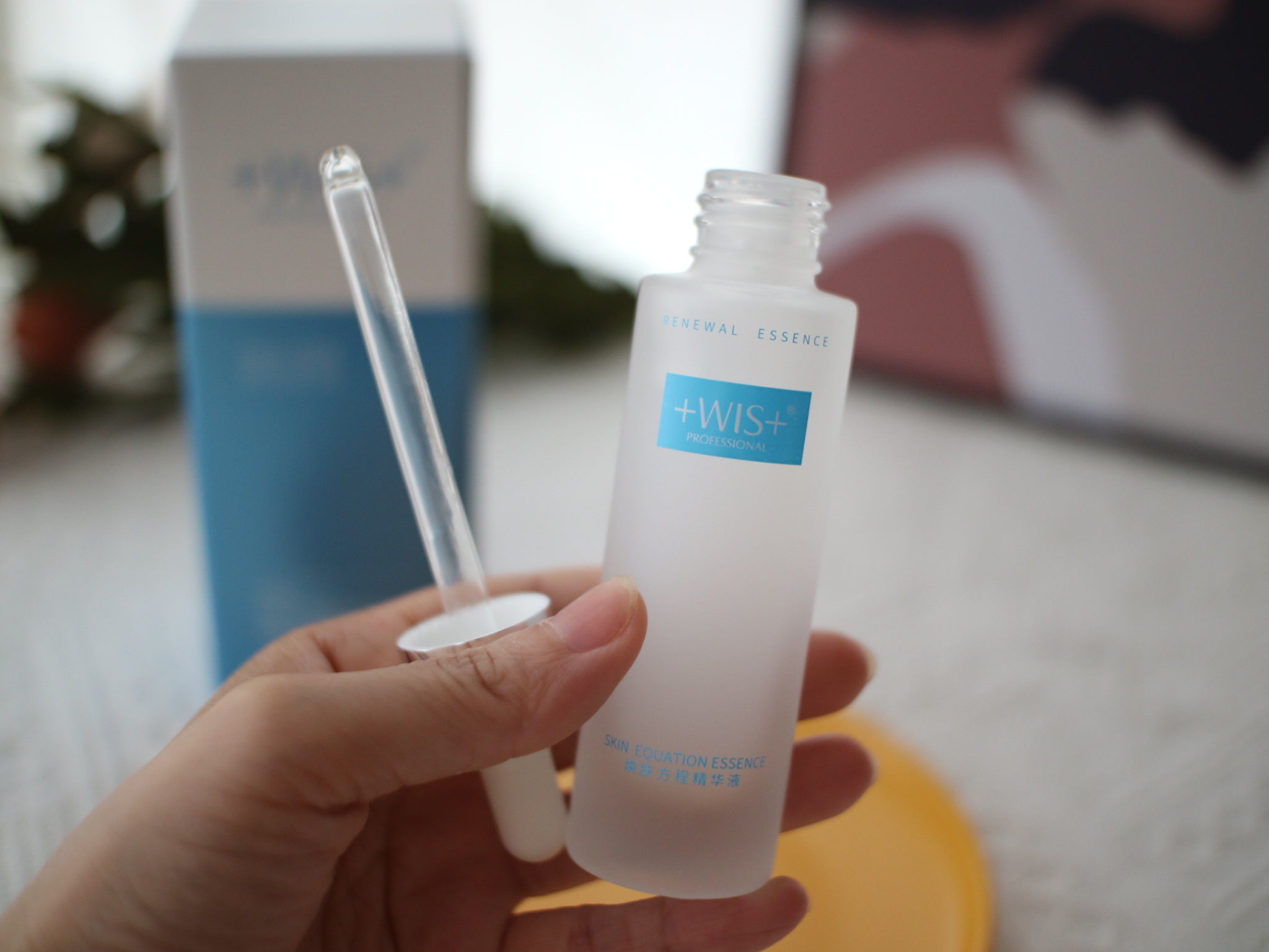 如何挑选一款适合自己的精华液,有效的精华液应该怎么挑选呢