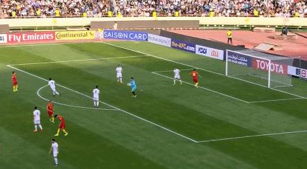 手抛界外球门将,世界杯伊朗门将手抛球