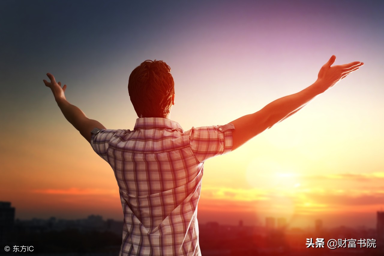 如何白手起家走上人生巅峰,一个人如何白手起家成千万富翁