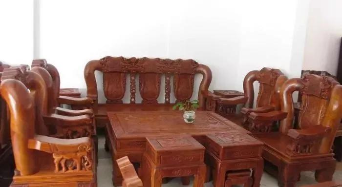 为什么越南那么多黄花梨家具,为什么越南的家具便宜