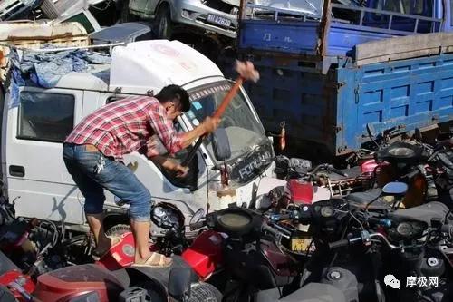 摩托车三千公里怎么折旧,雪地摩托车折旧年限