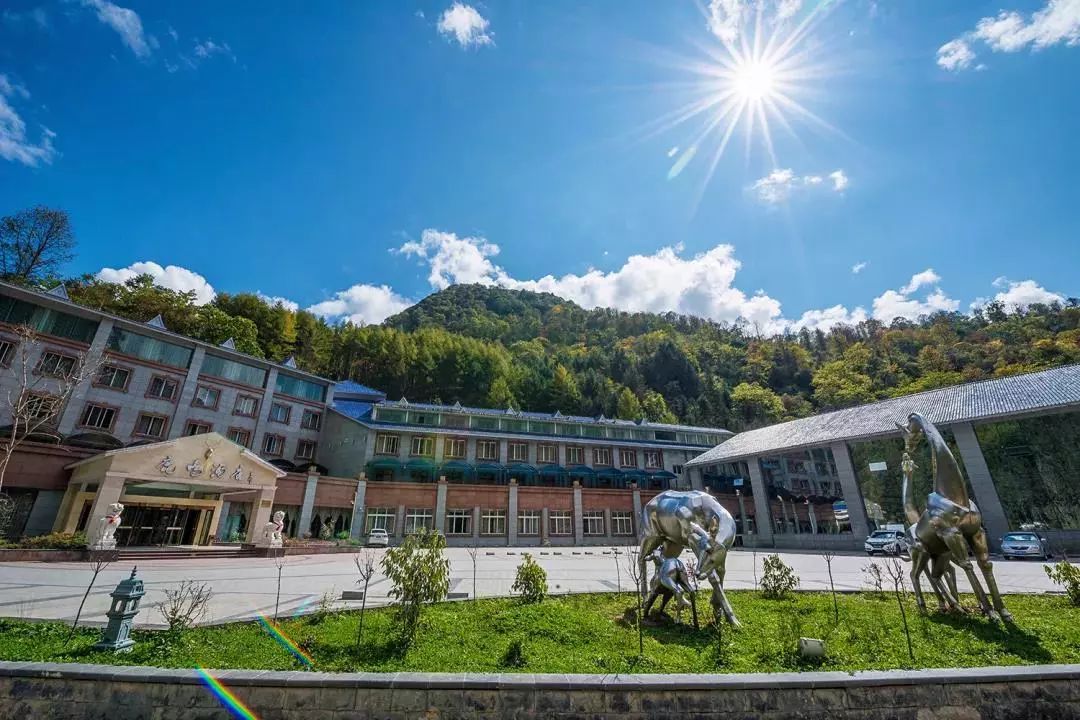 成都附近看雪一日游推荐表,成都周边轻徒步玩雪一日游