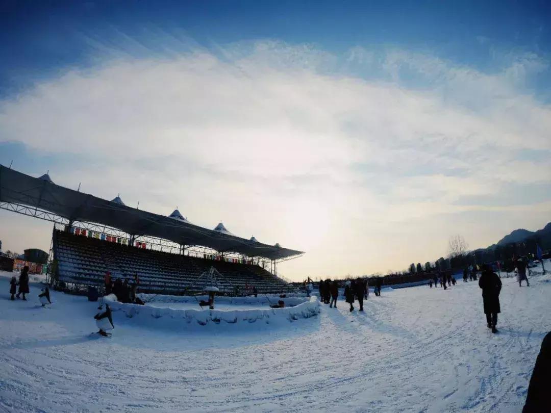 冬季呼和浩特适合带小孩玩的地方,呼和浩特旅游冬天攻略推荐