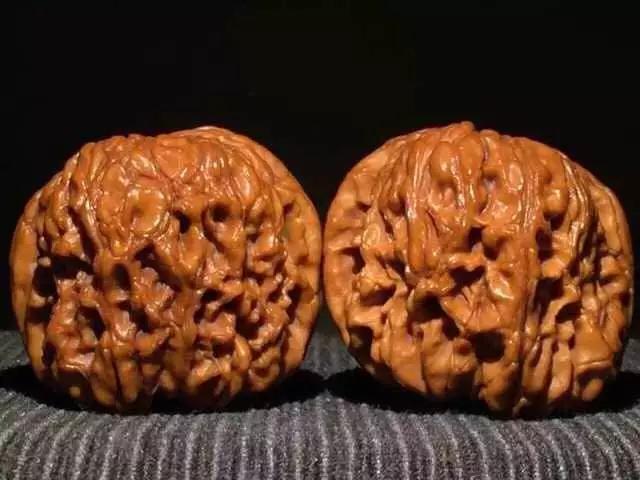 小叶紫檀手串的功效与作用及寓意,108菩提手串有什么寓意和象征