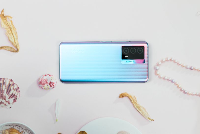 新机首发iqooz5详细体验,iqooz5除了游戏其它性能怎么样